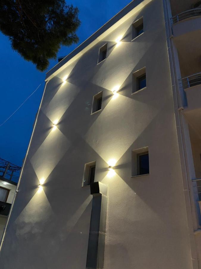 AL Hotel Vlorë Buitenkant foto