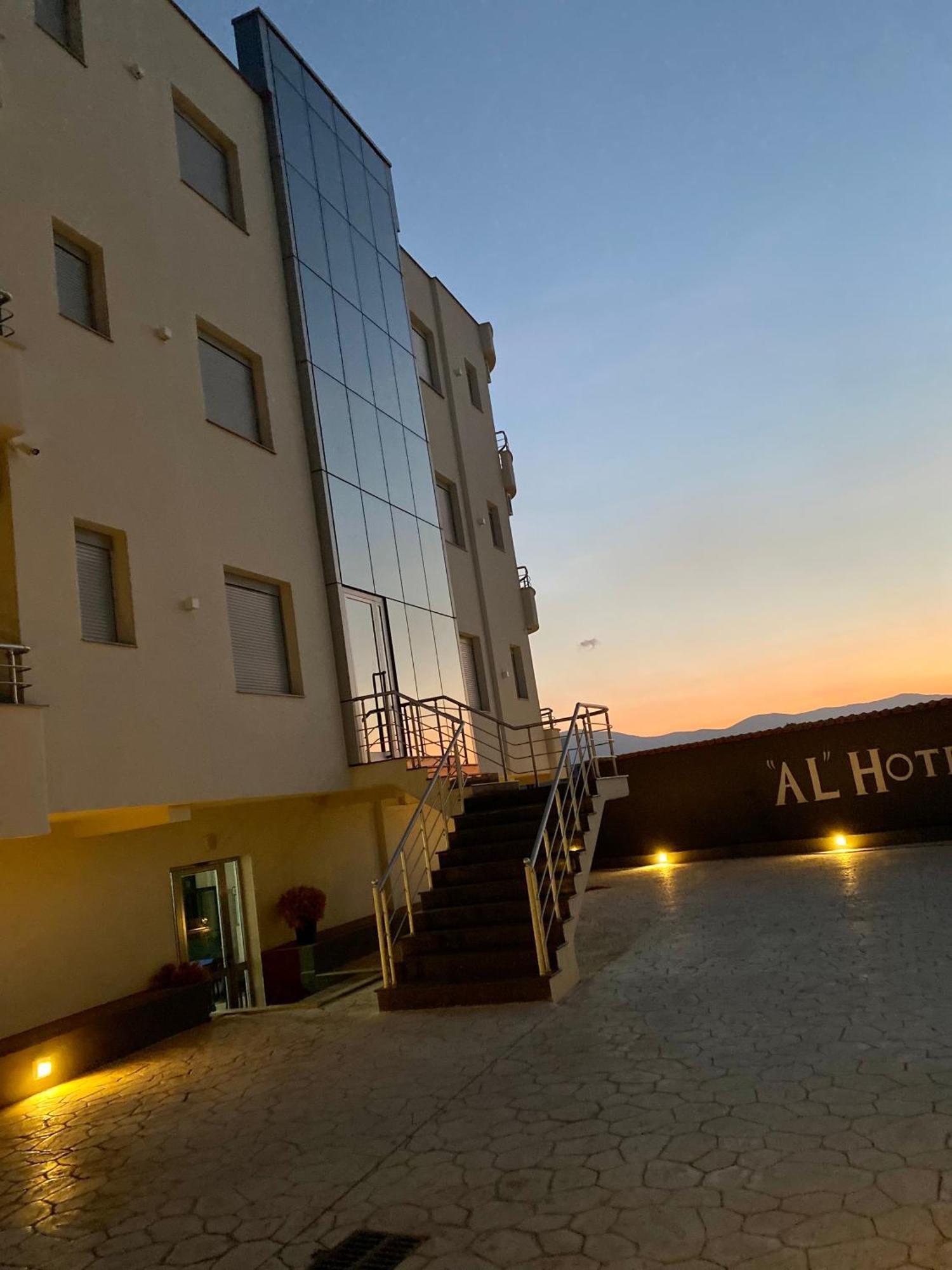 AL Hotel Vlorë Buitenkant foto