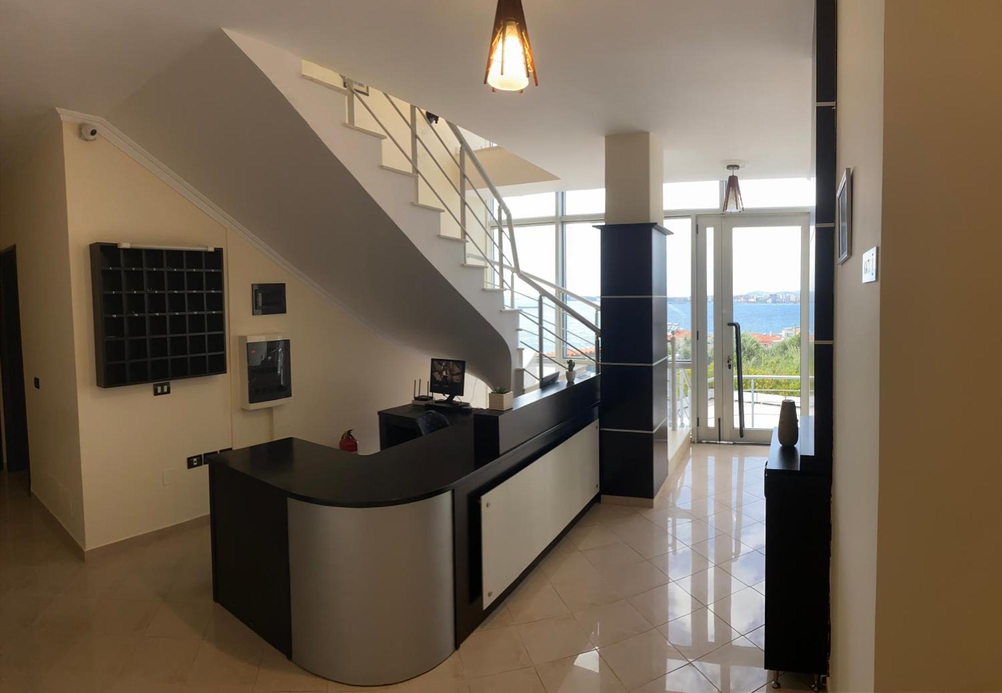 AL Hotel Vlorë Buitenkant foto