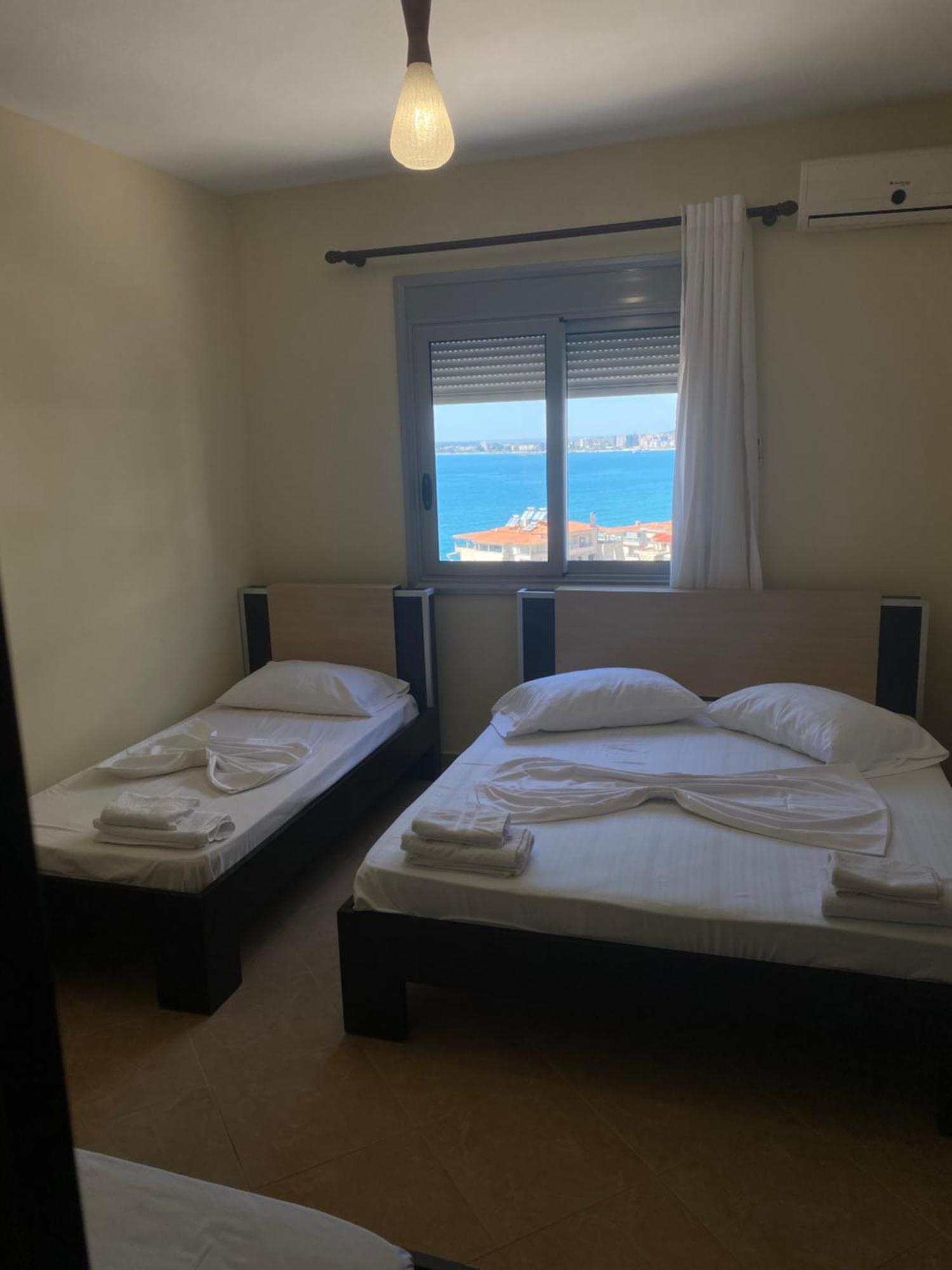 AL Hotel Vlorë Buitenkant foto